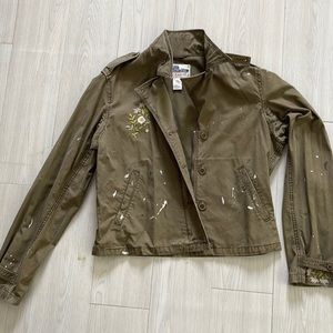 Vintage..rare jacket with embroidery and random paint splatters by artist